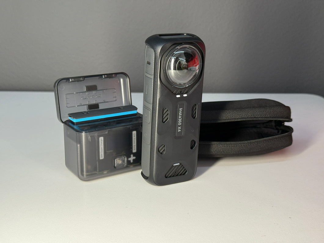 Insta360 X4 with extra battery and charging case